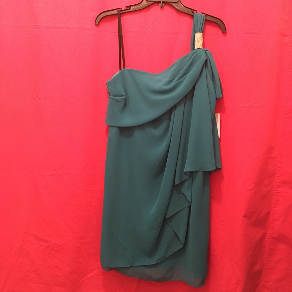 DJ-Jaz lovely one shoulder dress